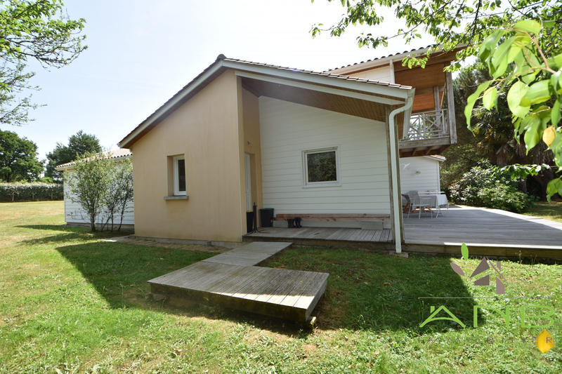 Maison - 175 m² - 6 pièces