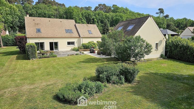 Maison - 200 m² - 8 pièces