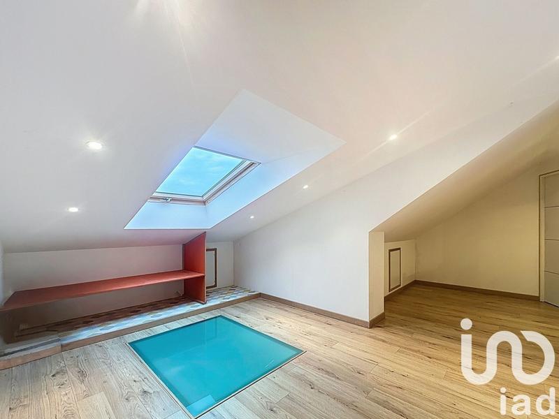 Maison - 187 m² - 7 pièces