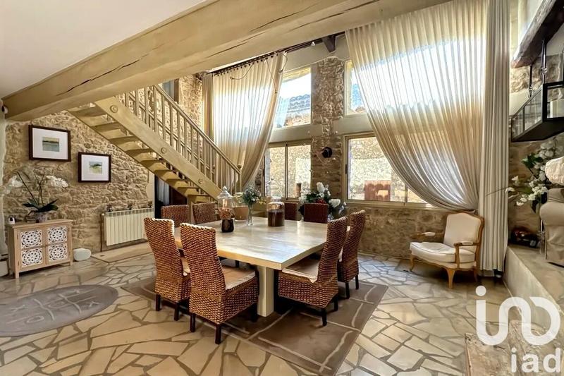 Maison de village - 239 m² - 6 pièces