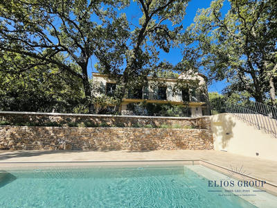 Villa - 310 m² - 10 pièces