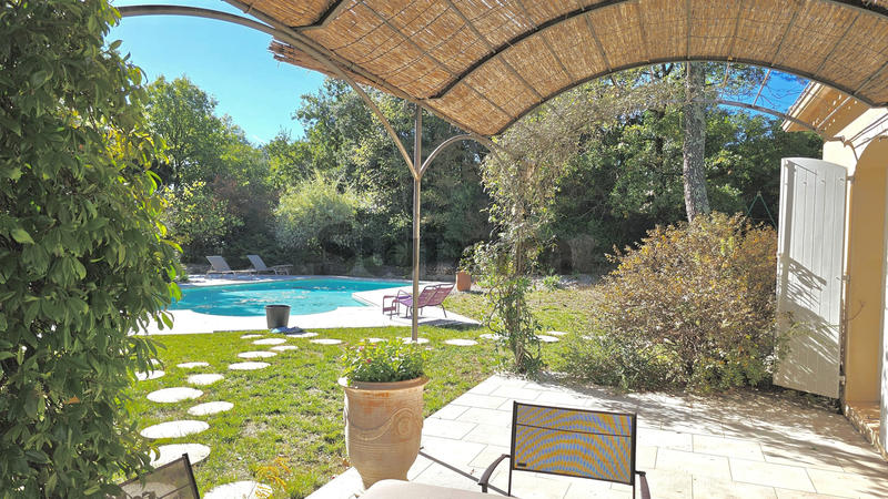 Propriété - 217 m² - 7 pièces