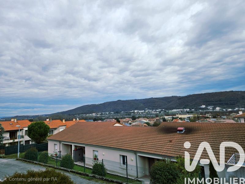 Maison - 86 m² - 4 pièces