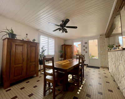 Maison - 144 m² - 8 pièces