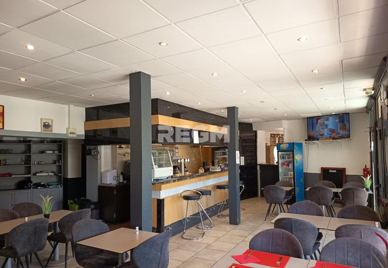 Local commercial - 645 m²