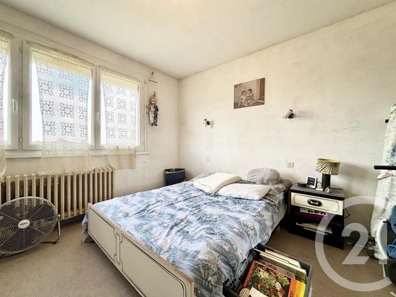 Propriété - 121 m² - 6 pièces