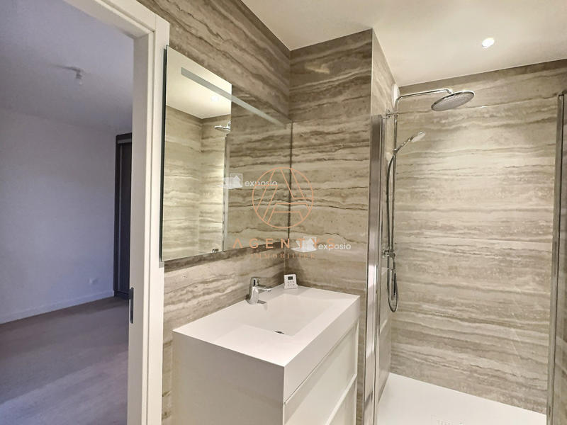 Appartement - 81 m² - 3 pièces