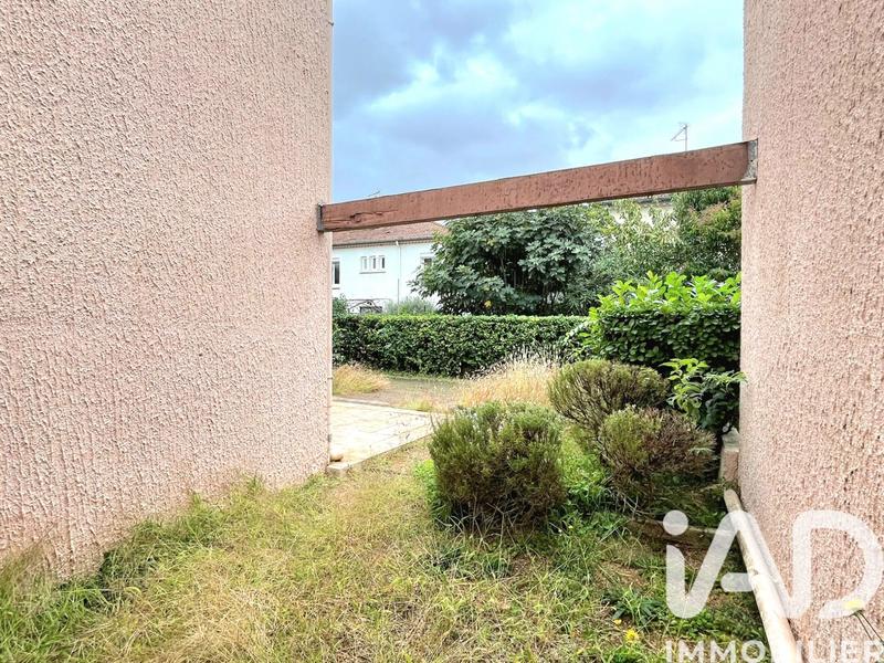 Maison - 99 m² - 5 pièces