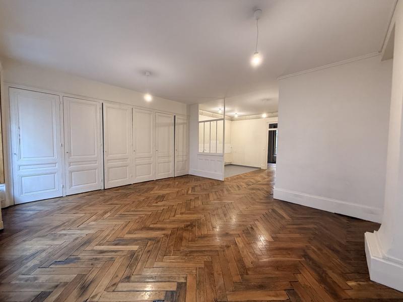 Appartement - 88 m² - 3 pièces