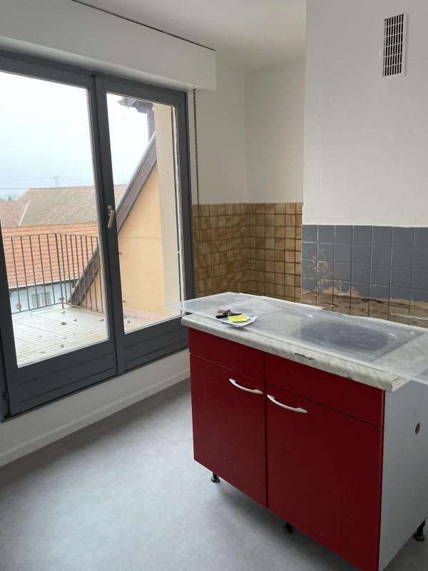 Appartement ancien - 74 m² - 3 pièces