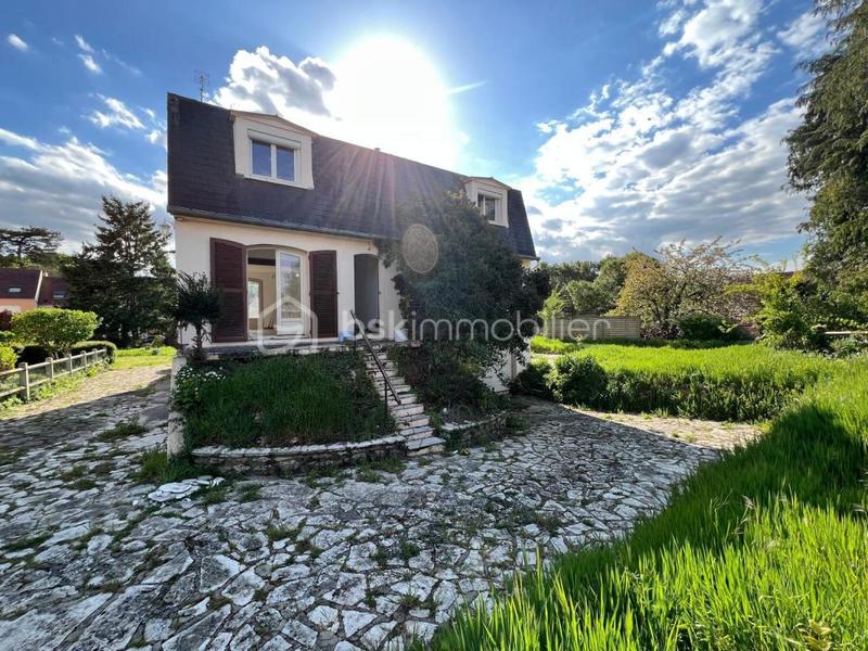 Pavillon - 140 m² - 7 pièces