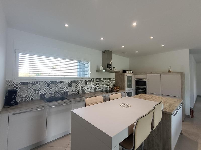 Maison - 121 m² - 4 pièces