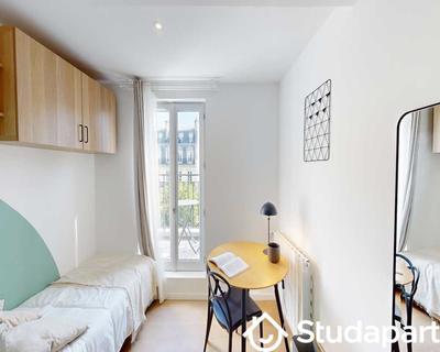 Chambre - 80 m² - 1 pièce