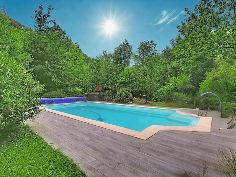 Villa - 183 m² - 4 pièces