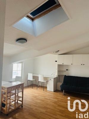 Studio - 30 m² - 1 pièce