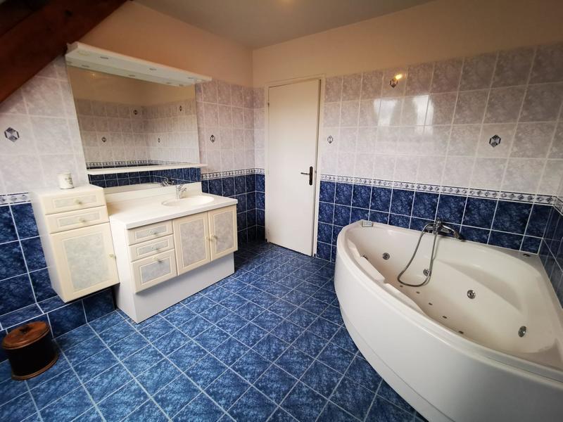 Maison - 170 m² - 7 pièces