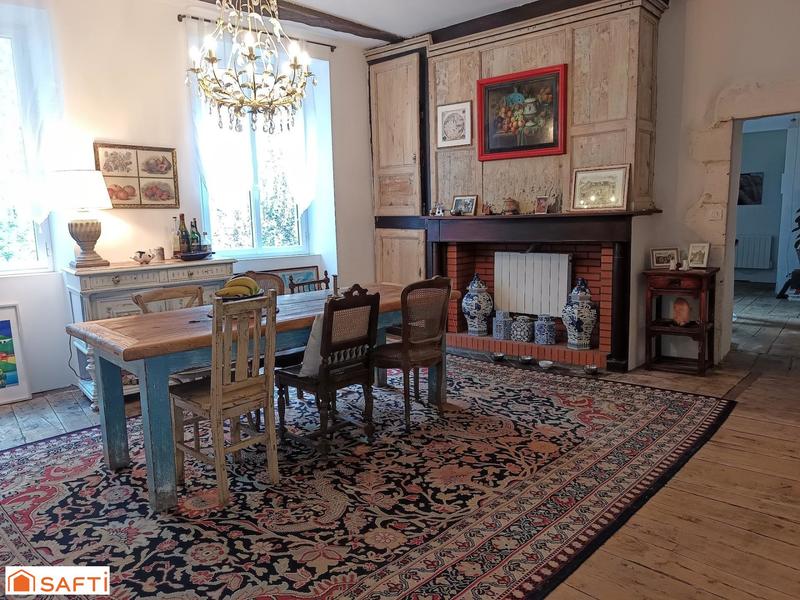 Maison - 380 m² - 11 pièces