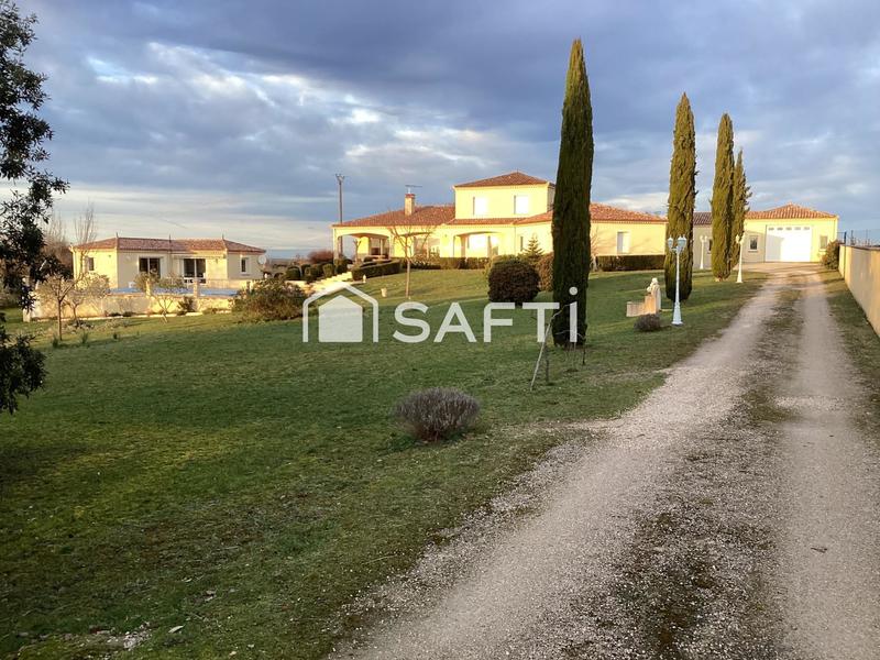 Maison de maîtres - 222 m² - 8 pièces