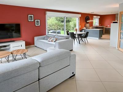 Maison - 188 m² - 7 pièces