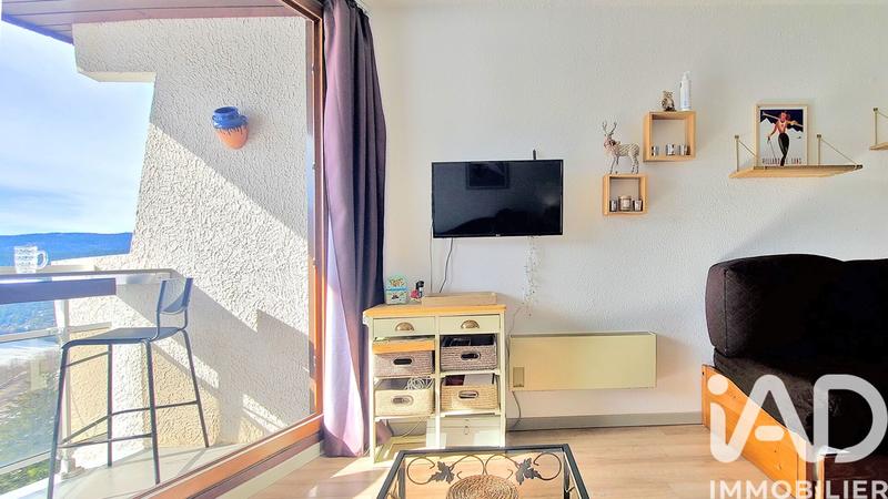 Studio - 25 m² - 1 pièce