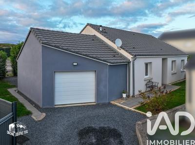 Maison - 92 m² - 5 pièces