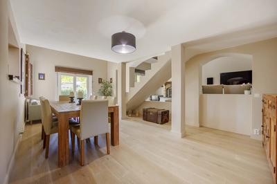 Villa - 196 m² - 6 pièces