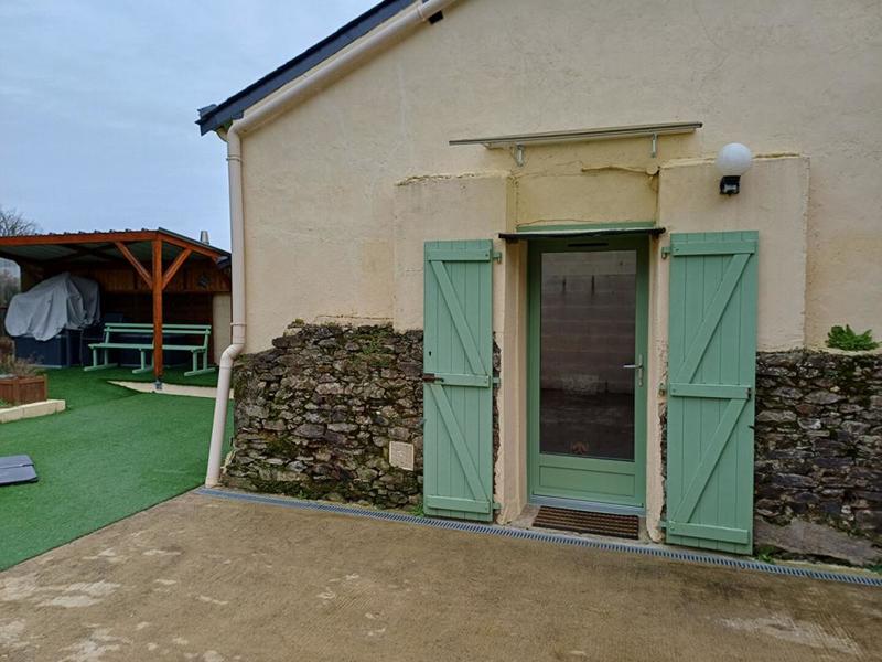 Maison - 97 m² - 6 pièces