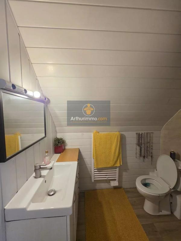 Maison - 90 m² - 5 pièces