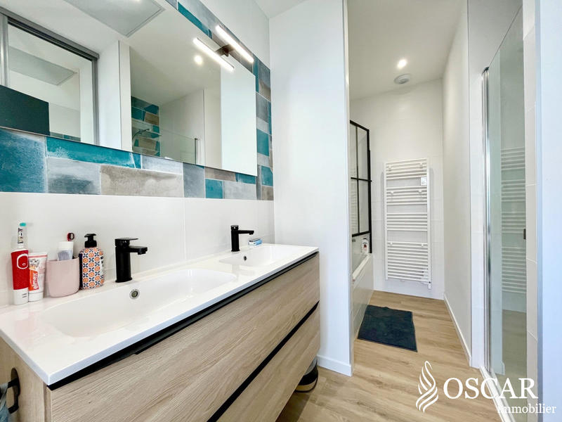 Maison - 178 m² - 7 pièces