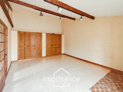 Local commercial - 179 m² - 5 pièces