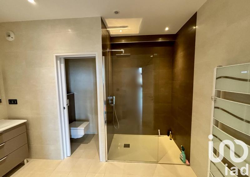 Appartement - 182 m² - 5 pièces