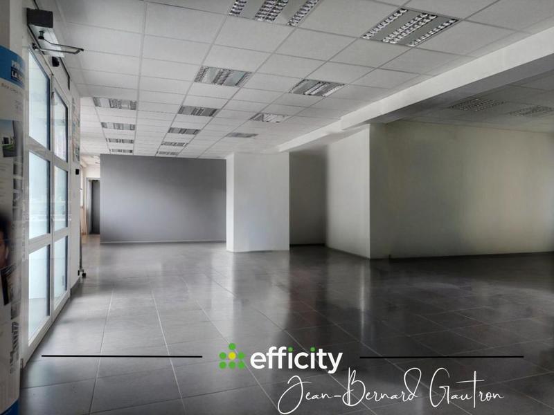 Bureau - 446 m² - 14 pièces