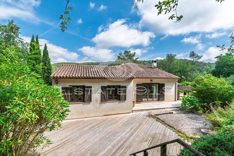 Villa - 235 m² - 7 pièces