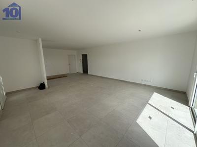 Maison - 97 m² - 4 pièces
