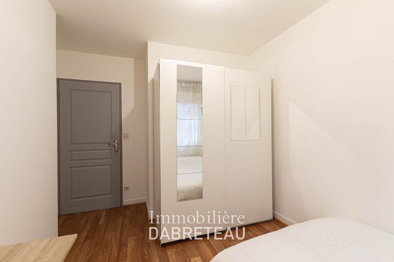 Appartement - 84 m² - 4 pièces