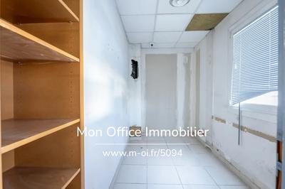 Bureau - 117 m² - 5 pièces