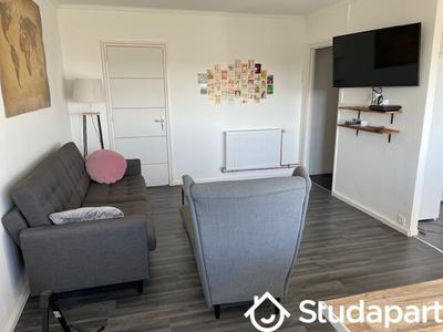 Chambre - 12 m² - 1 pièce