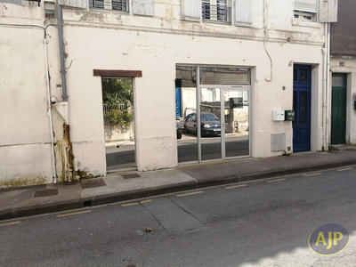 Local commercial - 99 m²