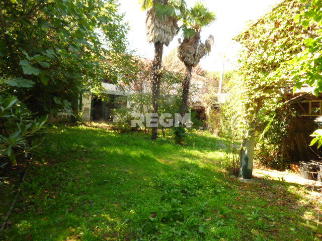 Maison - 330 m² - 12 pièces