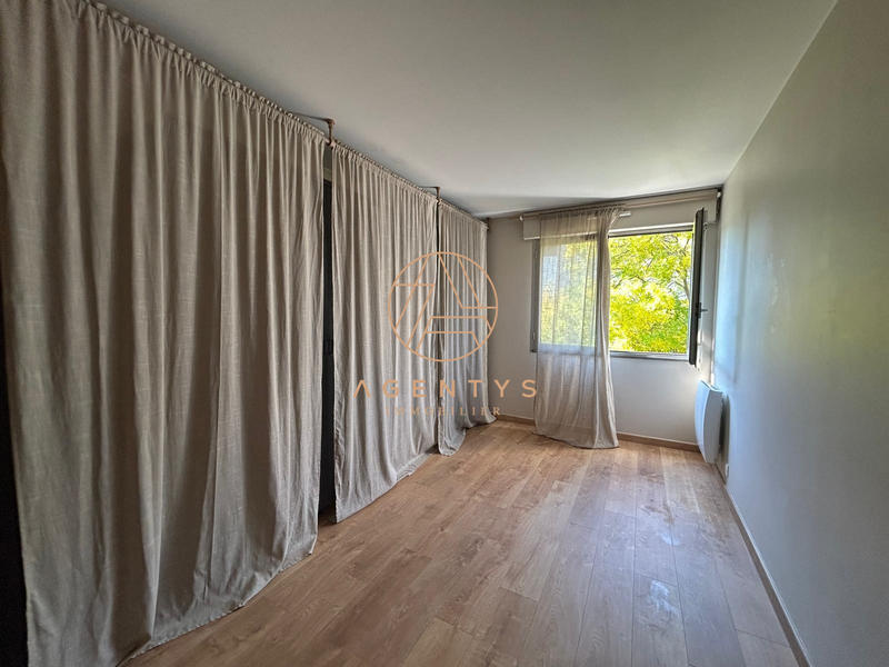 Appartement - 104 m² - 4 pièces