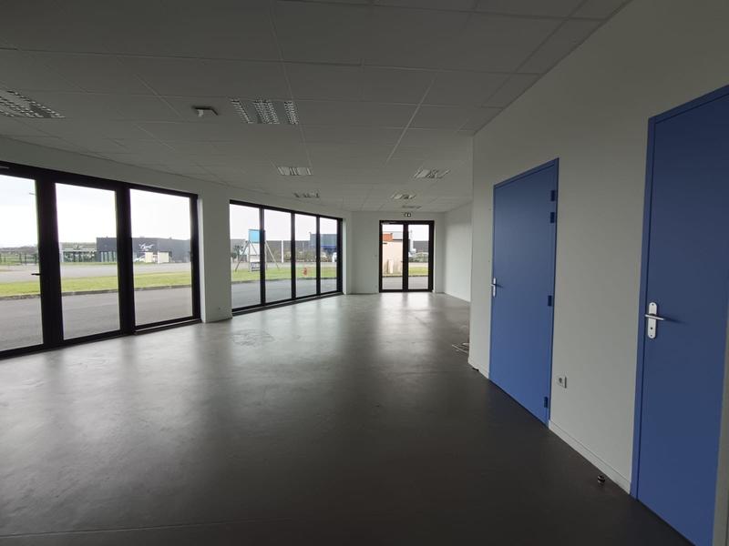 Local d'activités - 84 m²