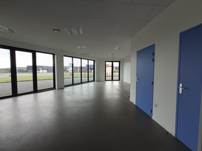 Local d'activités - 84 m²