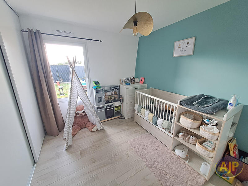 Maison - 95 m² - 4 pièces