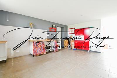 Maison - 357 m² - 10 pièces