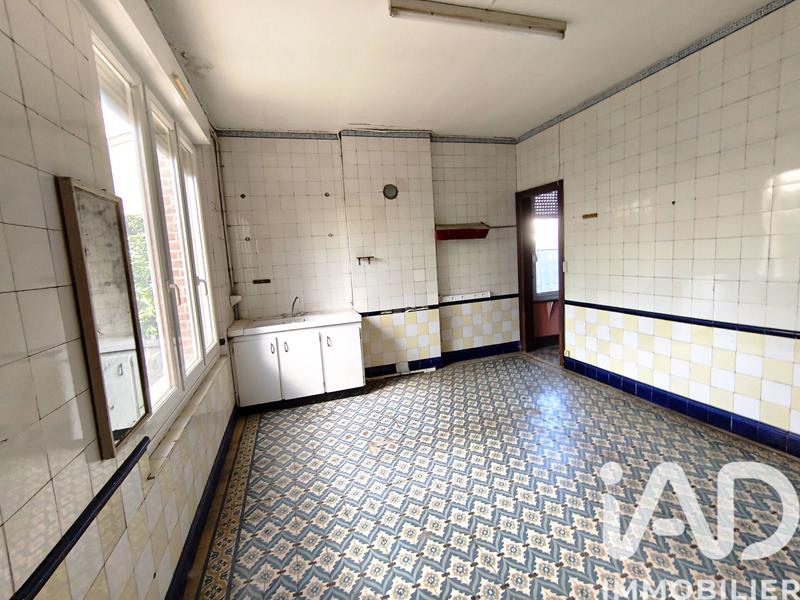 Maison - 198 m² - 8 pièces