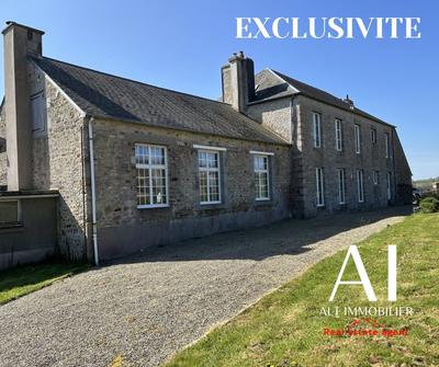 Maison ancienne - 285 m² - 8 pièces