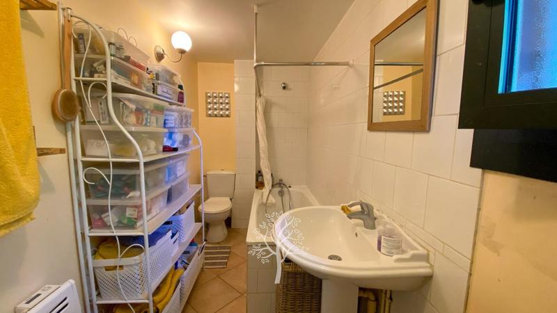 Maison - 200 m² - 8 pièces