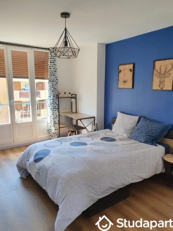 Chambre - 12 m² - 1 pièce