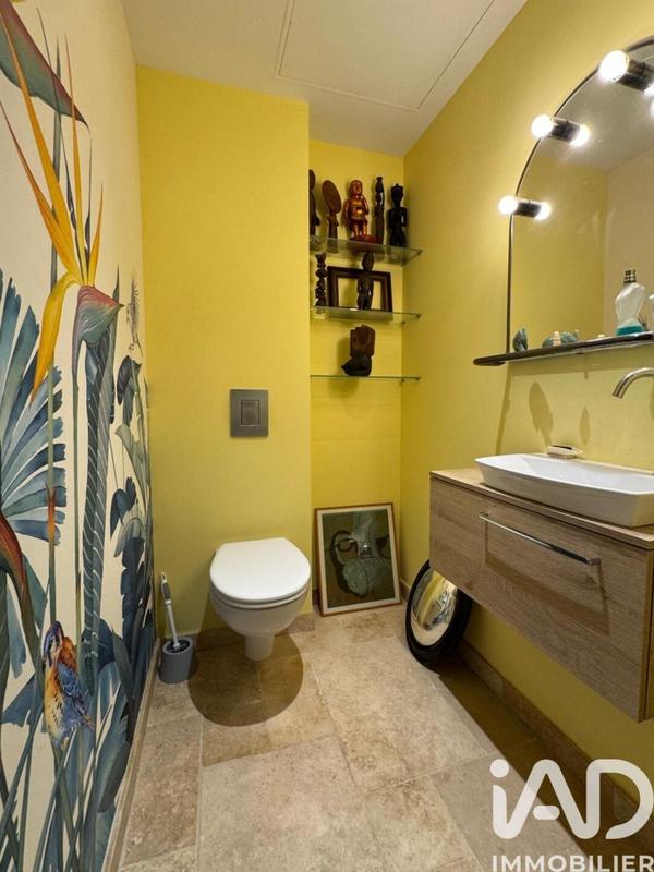 Maison - 262 m² - 7 pièces