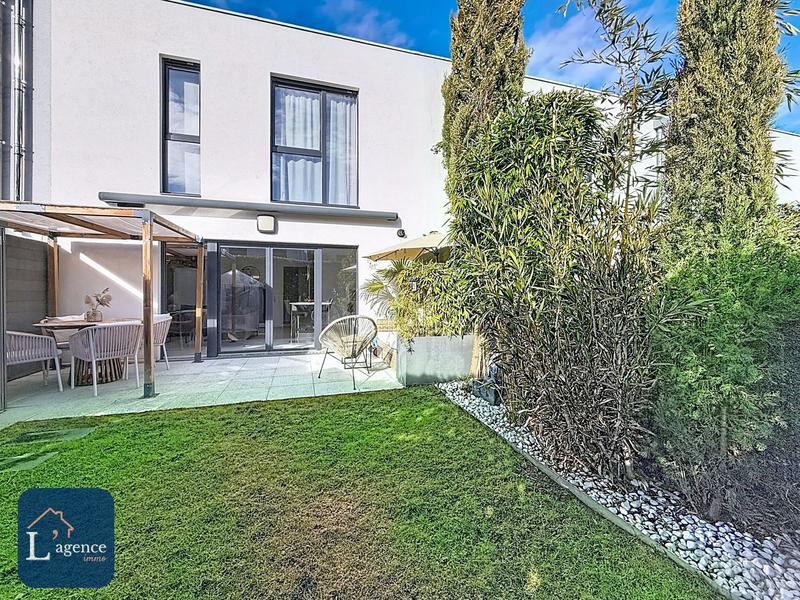 Maison - 94 m² - 4 pièces